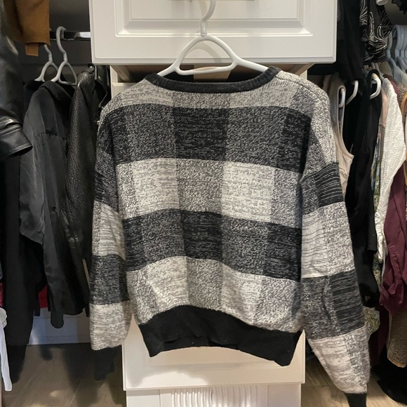 TNA Plaid Sweater - Picture 2 of 2